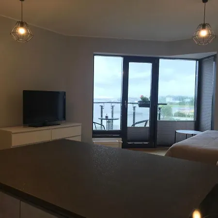 아파트 Apartment24 Yacht Club View 페르누